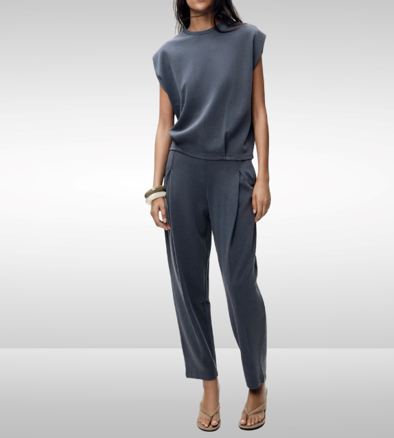 loungewear matching outfit rust pink gray grey green zara style streetstyle side pockets cute knit wear cotton polyester elastic gartered pants short sleeves everyday fashion style uniqlo mango shein classic wear women's clothing online shopping 