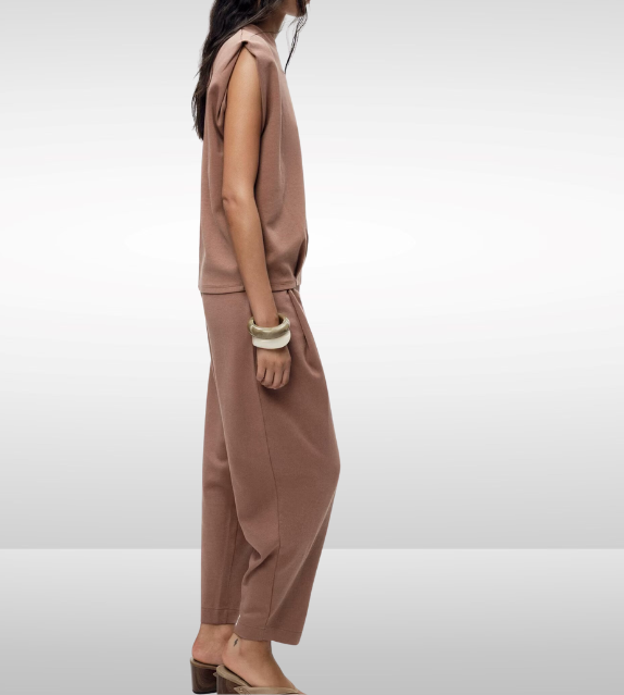 loungewear matching outfit rust pink gray grey green zara style streetstyle side pockets cute knit wear cotton polyester elastic gartered pants short sleeves everyday fashion style uniqlo mango shein classic wear women's clothing online shopping 